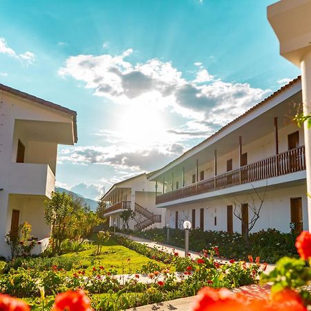 Hotel Agustos ウルバンバ エクステリア 写真