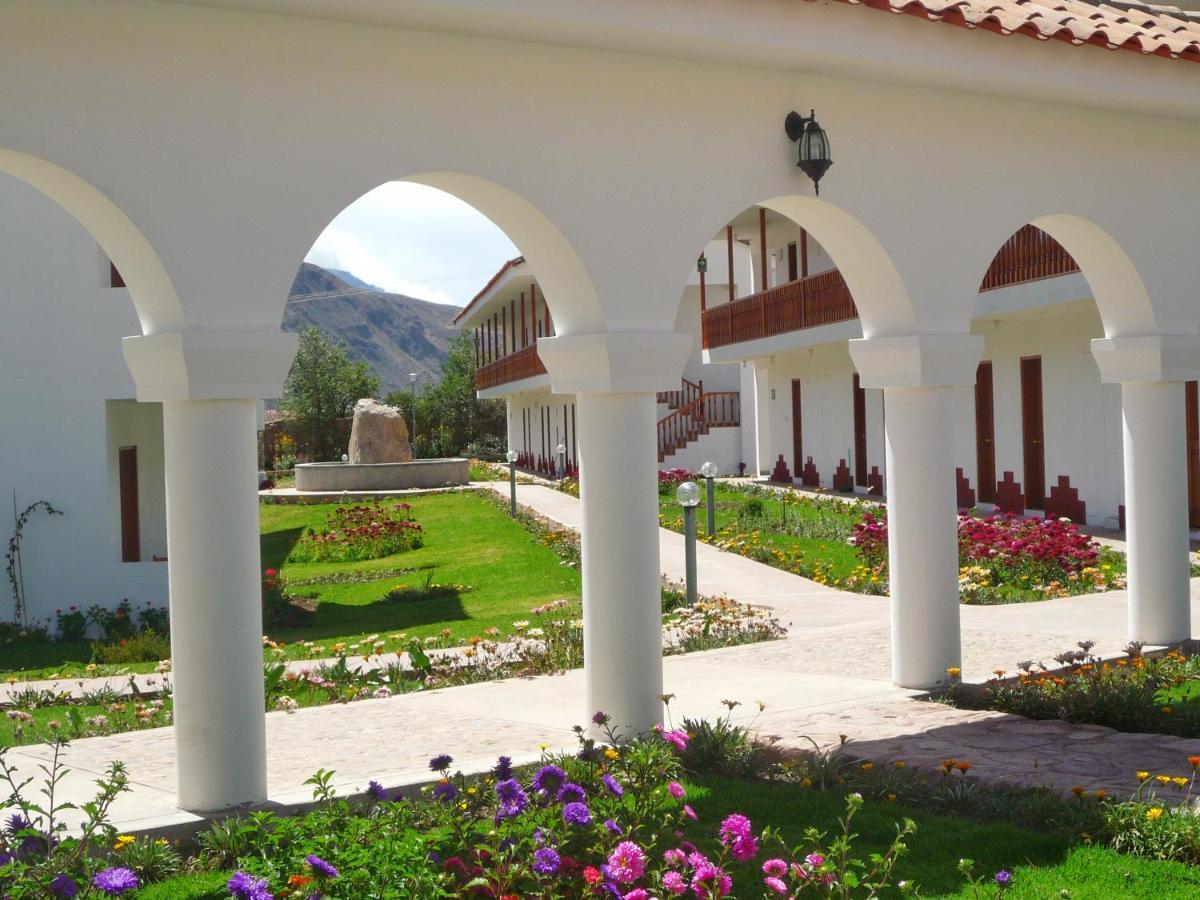 Hotel Agustos ウルバンバ エクステリア 写真