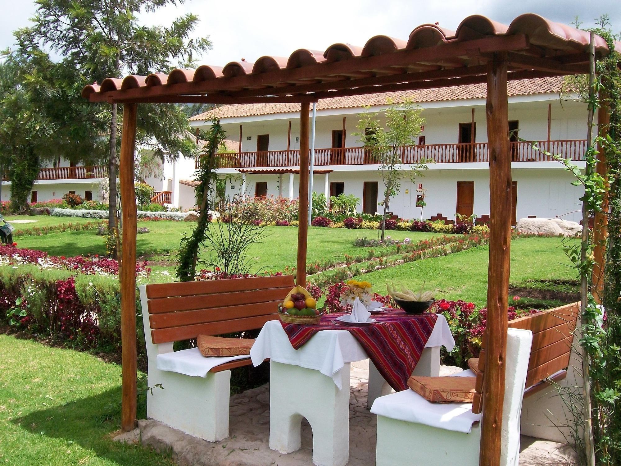Hotel Agustos ウルバンバ エクステリア 写真