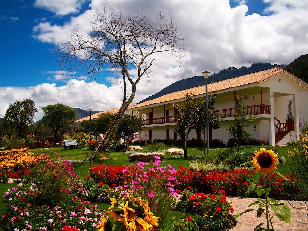 Hotel Agustos ウルバンバ エクステリア 写真