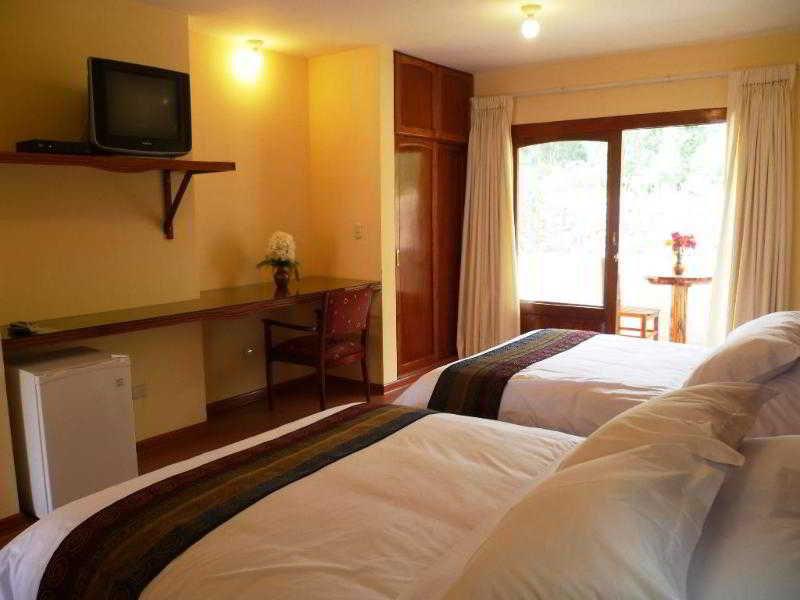 Hotel Agustos ウルバンバ エクステリア 写真
